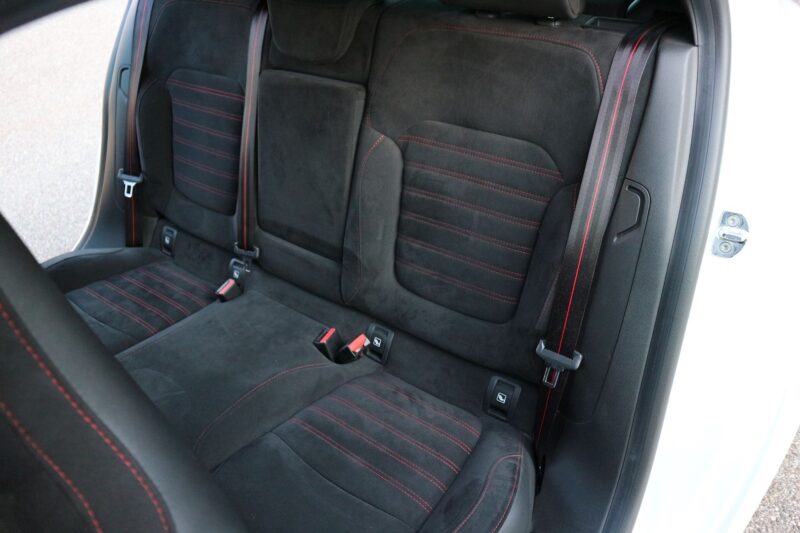 RENAULT MEGANE IV<br>1.8T 280CH RS – Image 7