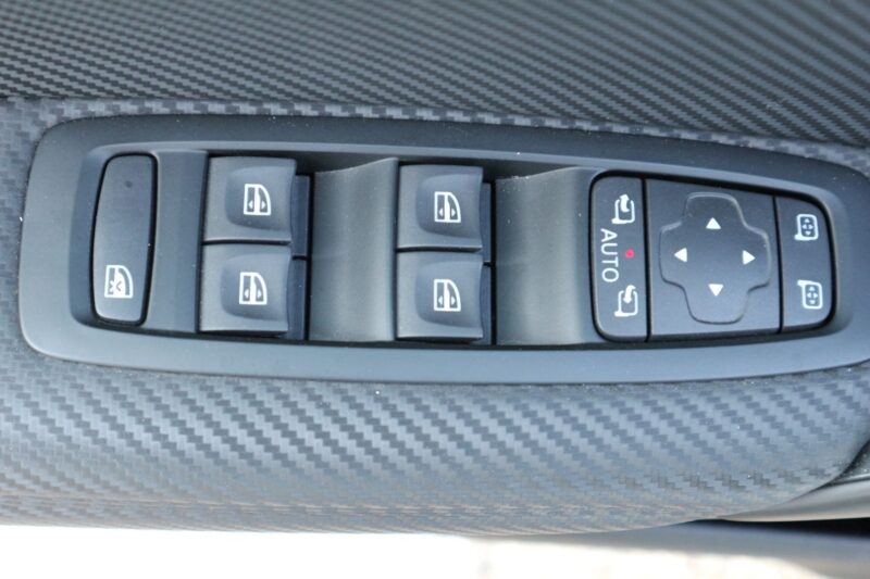 RENAULT MEGANE IV<br>1.8T 280CH RS – Image 16
