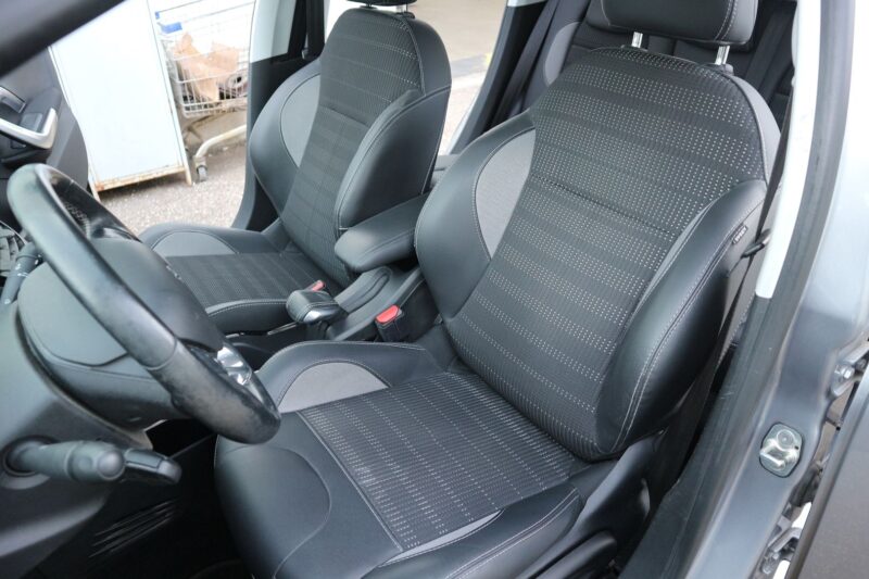 PEUGEOT 2008<br>110CH ALLURE S&S EAT6 – Image 6