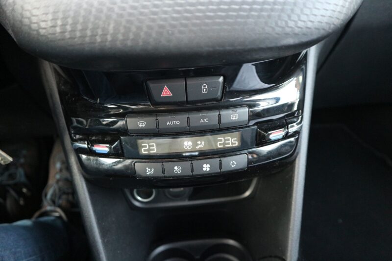 PEUGEOT 2008<br>110CH ALLURE S&S EAT6 – Image 11