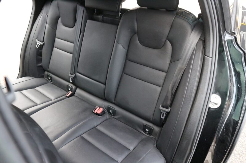 VOLVO V60 CROSS COUNTRY<br>B4 AWD 197CH PRO GEARTRONIC 8 – Image 7