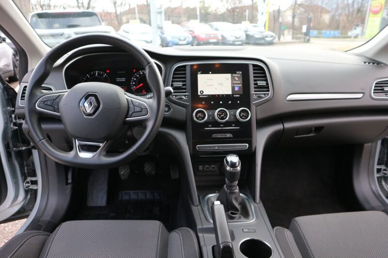 RENAULT MEGANE IV<br>1.5 BLUE DCI 115CH EVOLUTION – Image 5