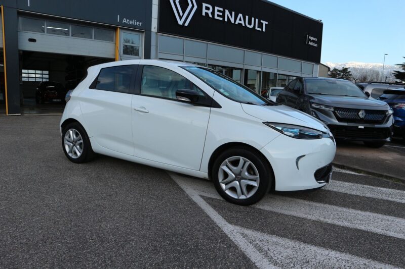 RENAULT ZOE<br>ZEN CHARGE NORMALE R90