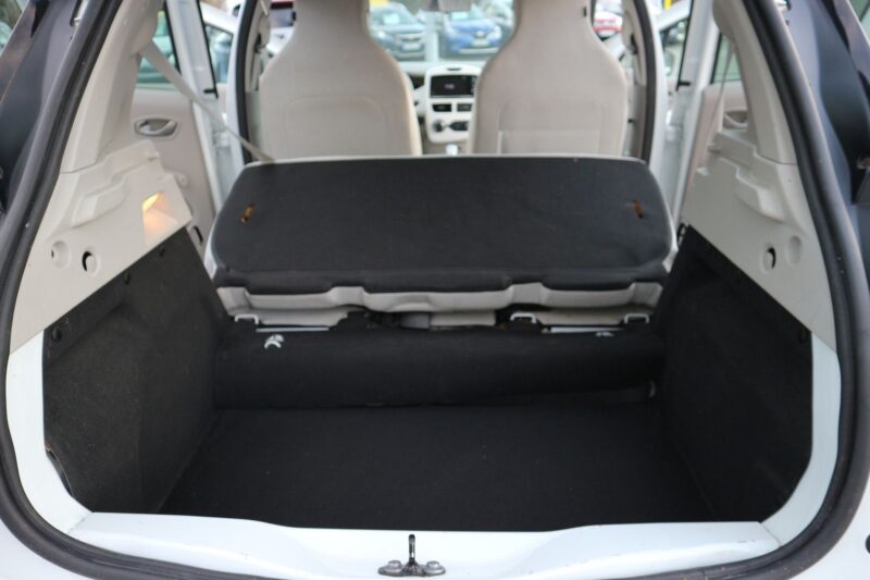 RENAULT ZOE<br>ZEN CHARGE NORMALE R90 – Image 9