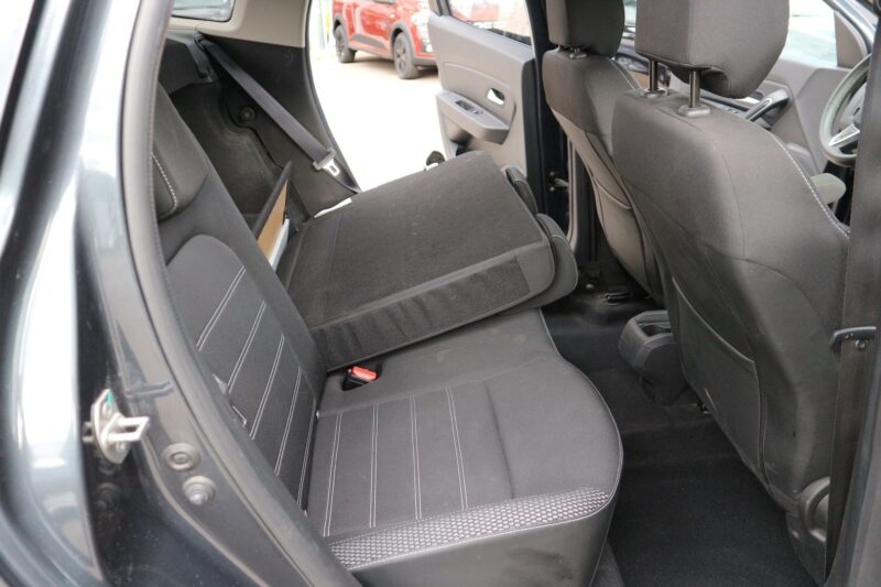 DACIA DUSTER<br>1.5 DCI 110CH PRESTIGE 4X4 – Image 8