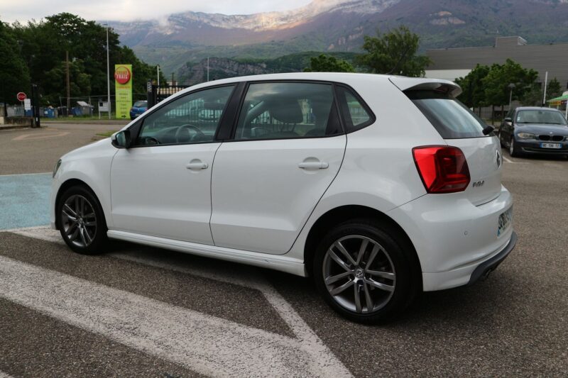VOLKSWAGEN POLO<br>1.4 TDI 90CH BLUEMOTION TECHNOLOGY R LINE DSG7 5P – Image 3
