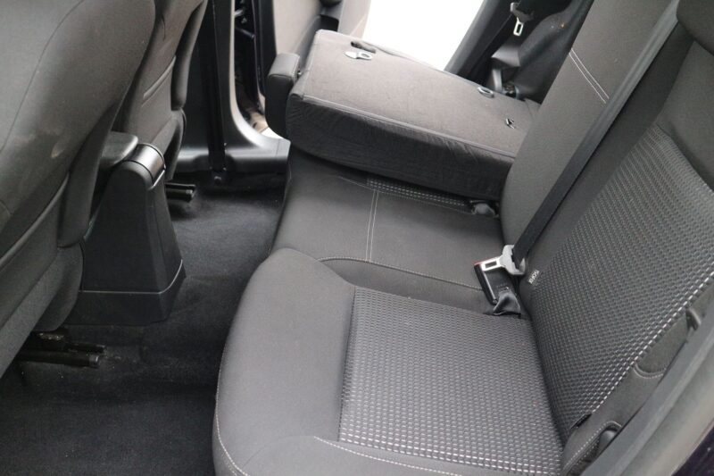 PEUGEOT 208<br>1.2  110CH E6.C ALLURE S&S 5P – Image 8