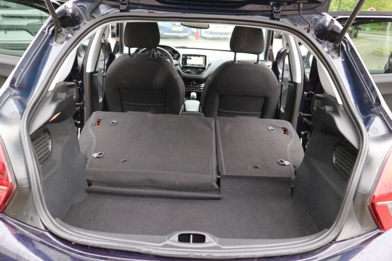 PEUGEOT 208<br>1.2  110CH E6.C ALLURE S&S 5P – Image 10