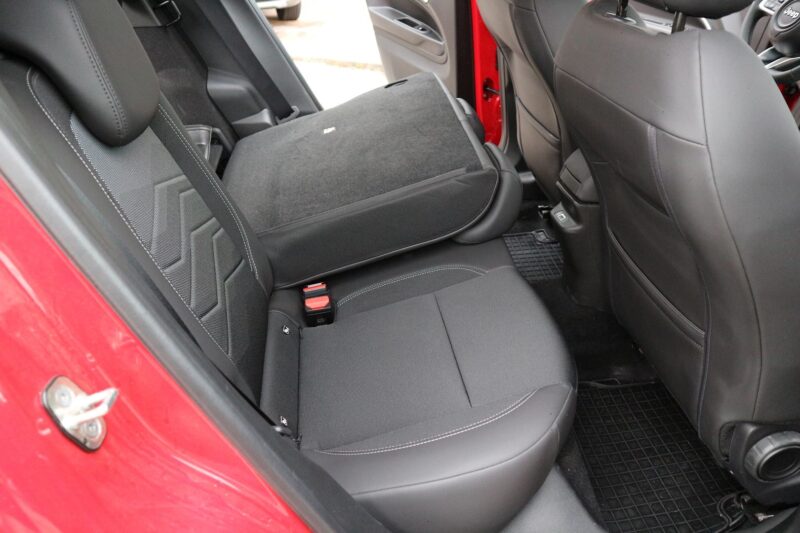 JEEP AVENGER<br>1.2 TURBO T3 100CH ALTITUDE + – Image 9