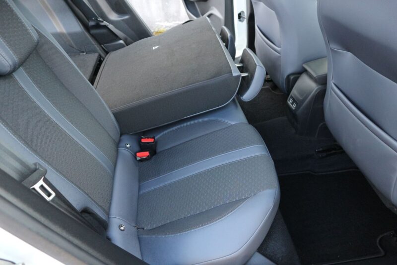 PEUGEOT 2008<br>130CH S&S ALLURE EAT8 – Image 8