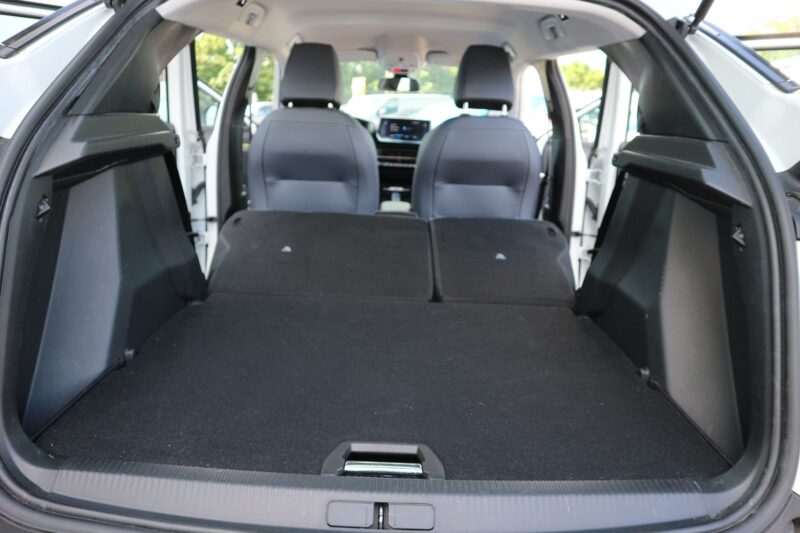 PEUGEOT 2008<br>130CH S&S ALLURE EAT8 – Image 12