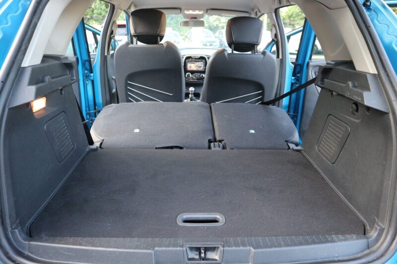 RENAULT CAPTUR<br>0.9 TCE 90CH STOP&START ENERGY INTENS EURO6 2016 – Image 11