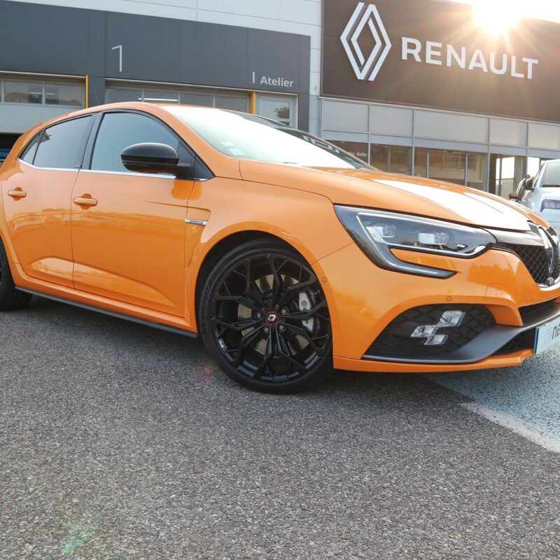 RENAULT MEGANE IV<br>1.8T 280CH RS EDC