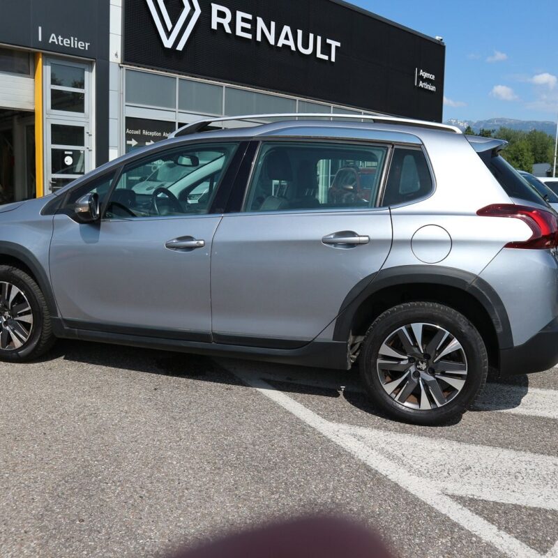 PEUGEOT 2008<br>1.2  110CH ALLURE