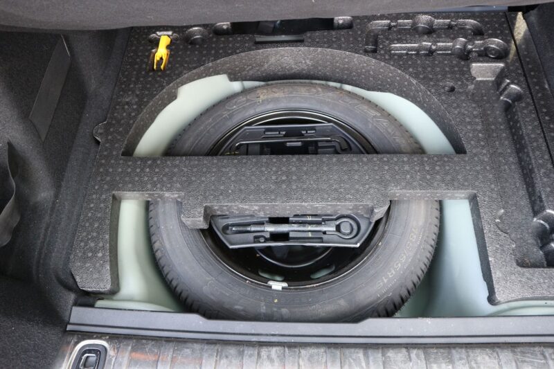 PEUGEOT 2008<br>1.2  110CH ALLURE – Image 11
