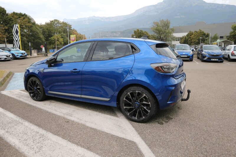 RENAULT CLIO V<br>1.6 E-TECH 145CH FULL HYBRID ESPRIT ALPINE – Image 4