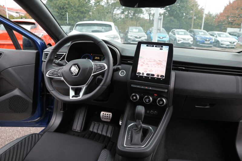 RENAULT CLIO V<br>1.6 E-TECH 145CH FULL HYBRID ESPRIT ALPINE – Image 5