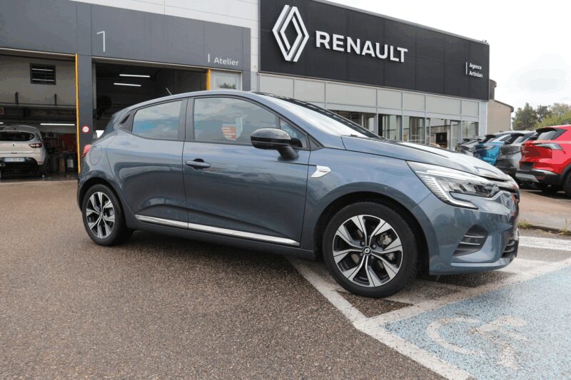 RENAULT CLIO V<br>1.6 E-TECH HYBRIDE 140CH LIMITED -21N