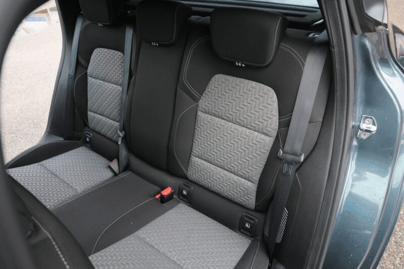 RENAULT CLIO V<br>1.6 E-TECH HYBRIDE 140CH LIMITED -21N – Image 7