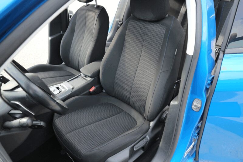 PEUGEOT 308  AUTOMATIQUE<br>1.5 BLUEHDI 130CH S&S  STYLE EAT8 – Image 7