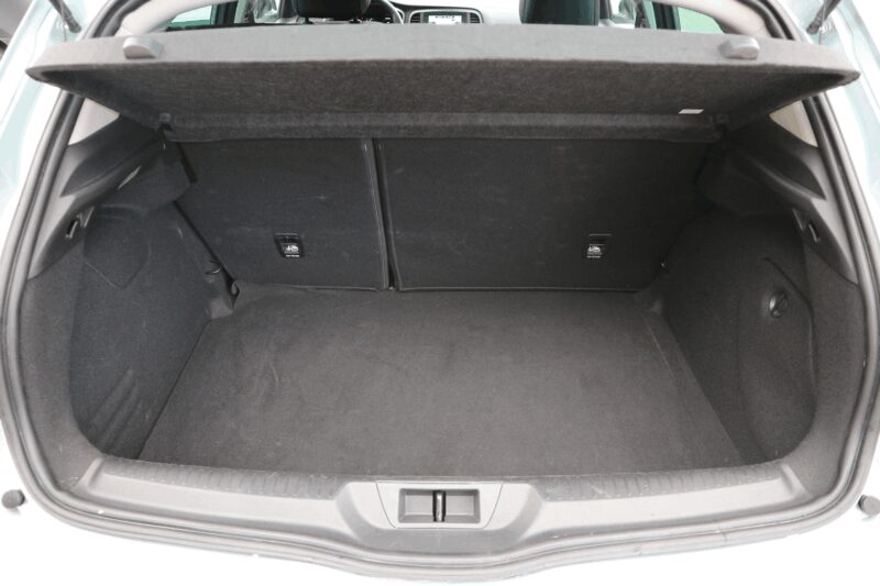 RENAULT MEGANE IV<br>1.5 BLUE DCI 115CH TECHNO EDC -23 – Image 10