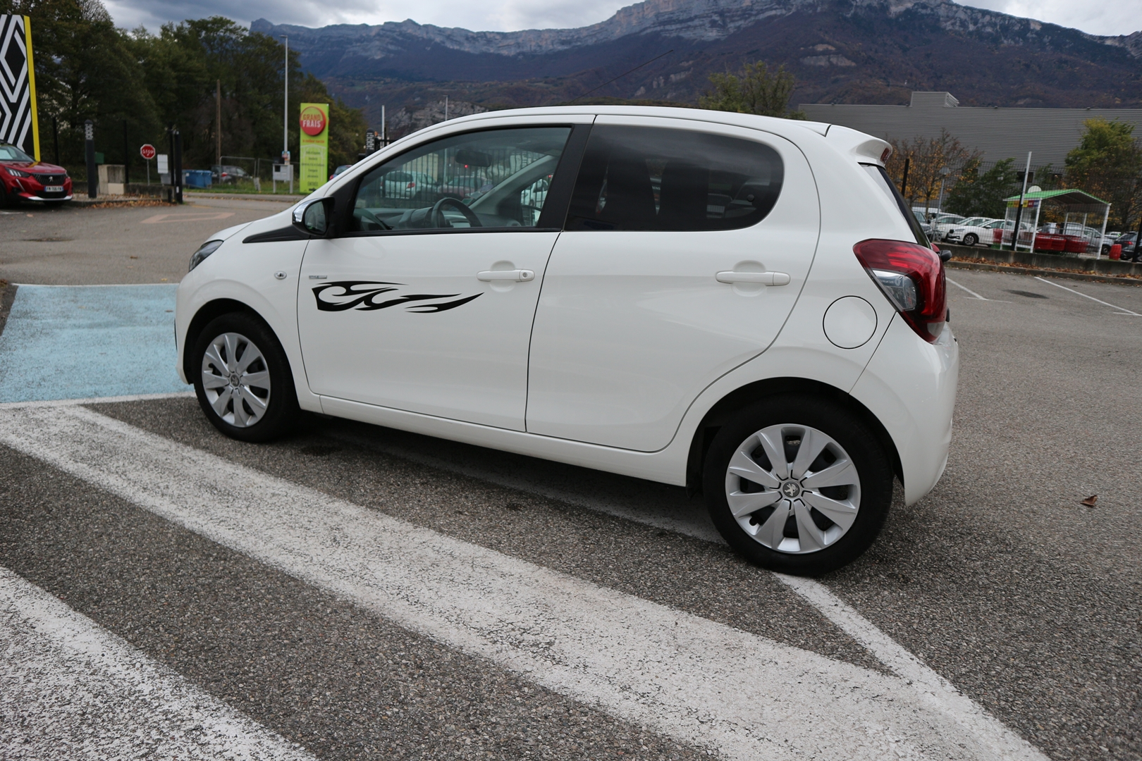 PEUGEOT 108<br>VTI 72 STYLE BMP5 5P – Image 3