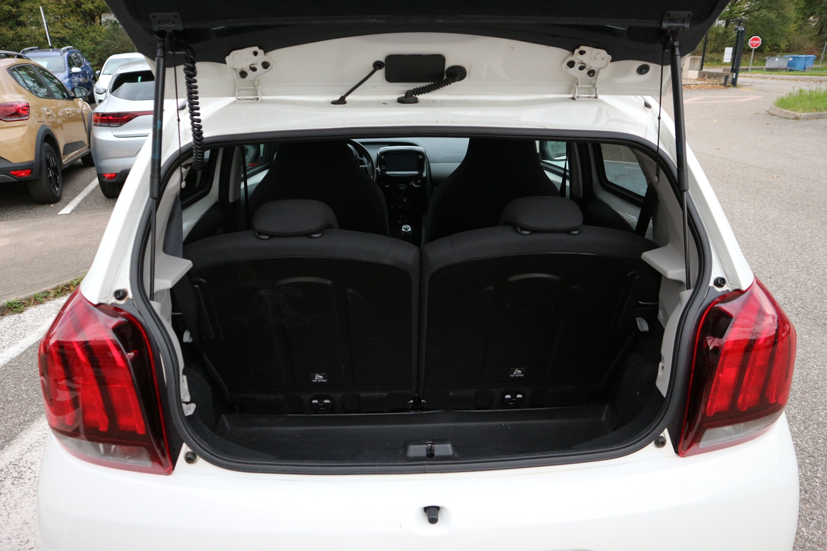 PEUGEOT 108<br>VTI 72 STYLE BMP5 5P – Image 9