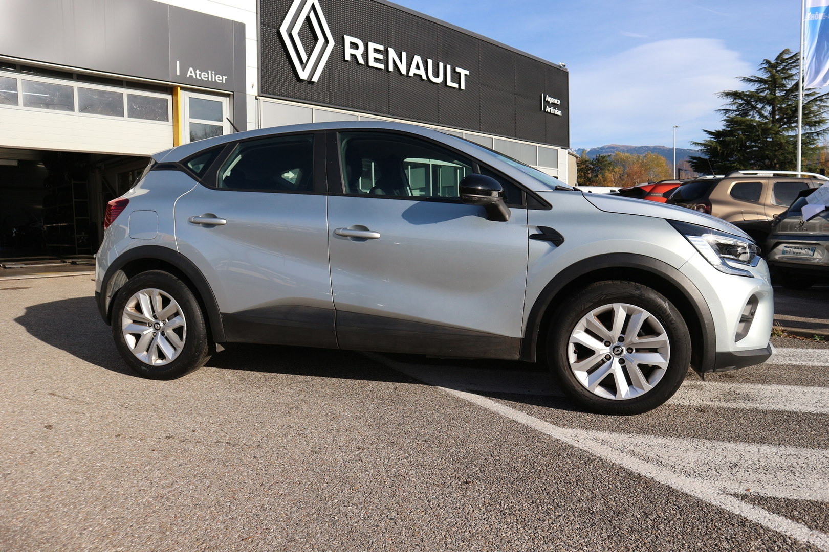 RENAULT CAPTUR II<br>1.0 TCE 100CH BUSINESS GPL -21 – Image 2