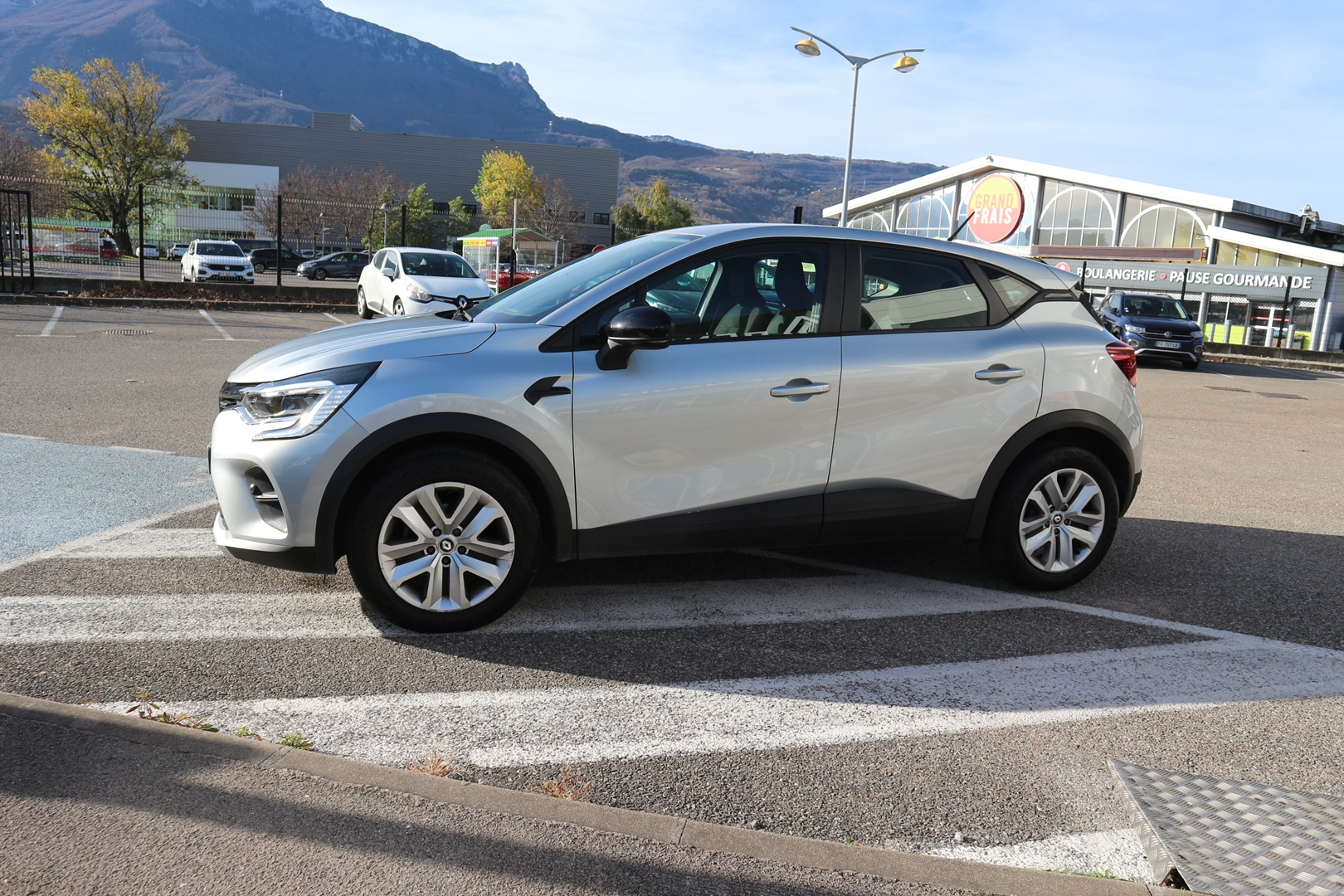 RENAULT CAPTUR II<br>1.0 TCE 100CH BUSINESS GPL -21 – Image 3