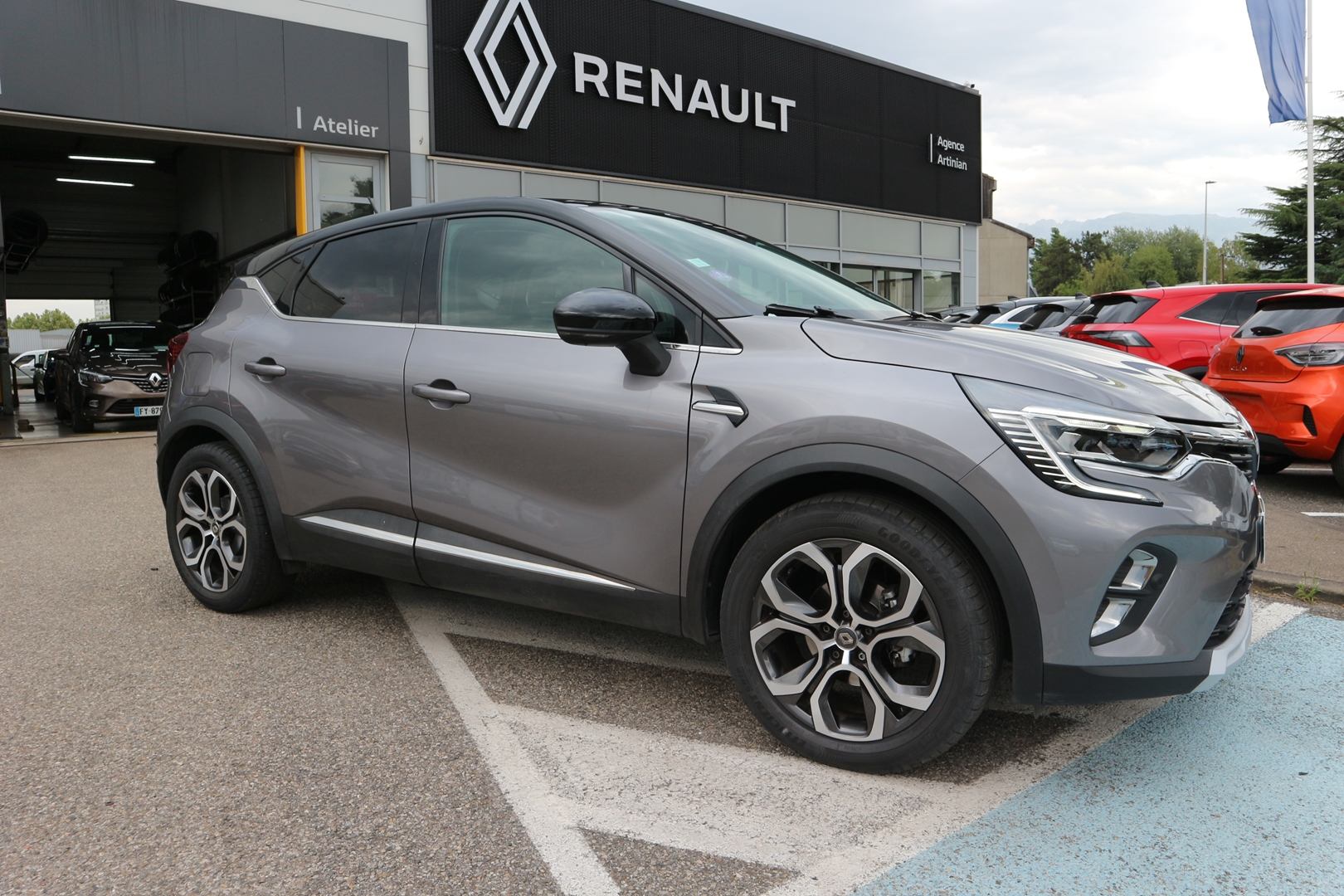 RENAULT CAPTUR II<br>1.0 TCE 90CH INTENS -21 – Image 2