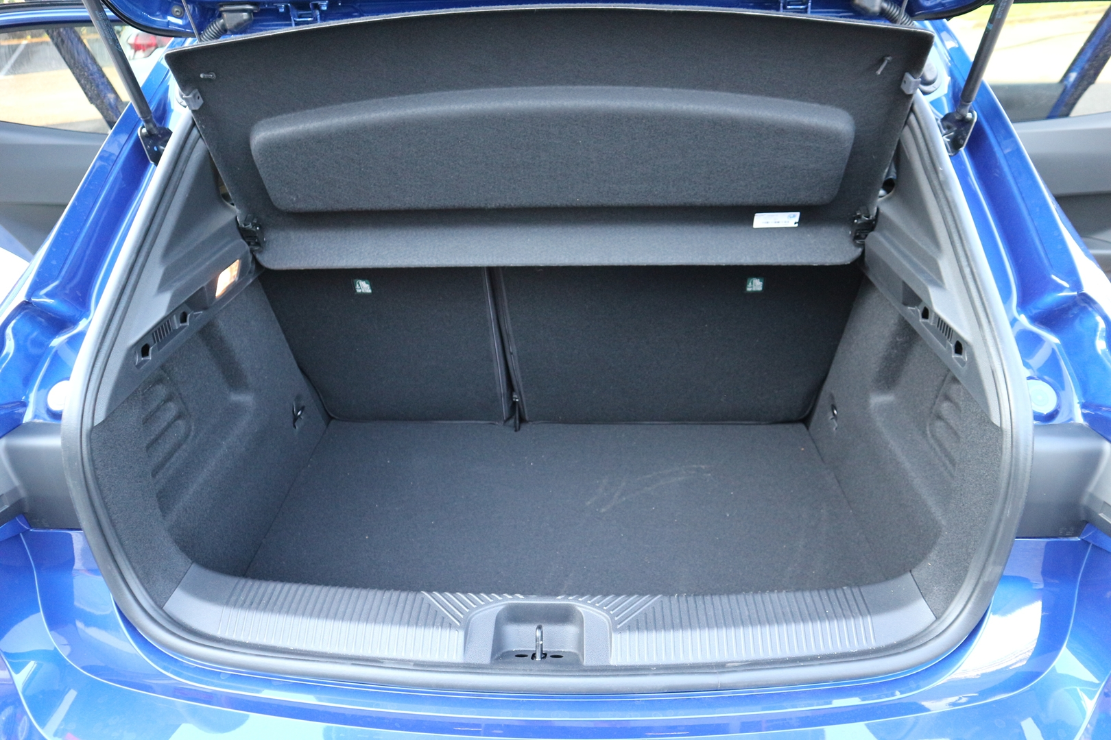 RENAULT CLIO VI<br>1.8 E-TECH 160CH FULL HYBRID ESPRIT ALPINE – Image 9
