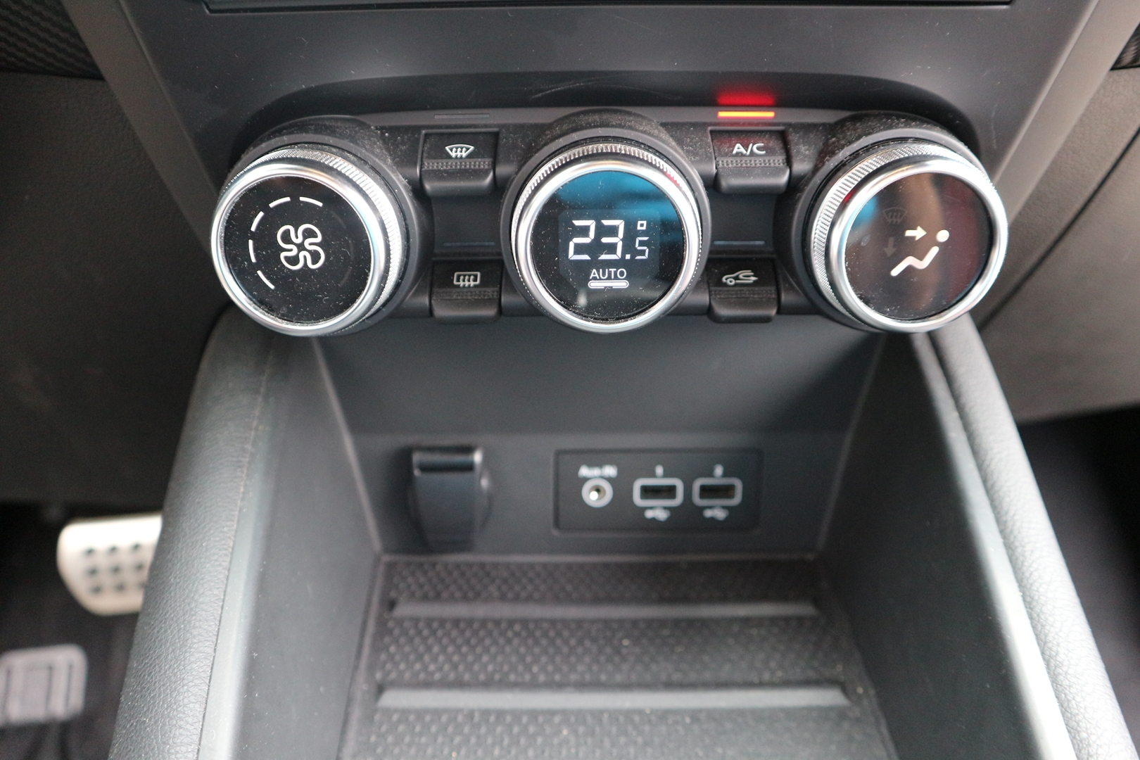 RENAULT CAPTUR II AUTOMATIQUE<br>1.3 TCE 140CH FAP RS EDC – Image 9