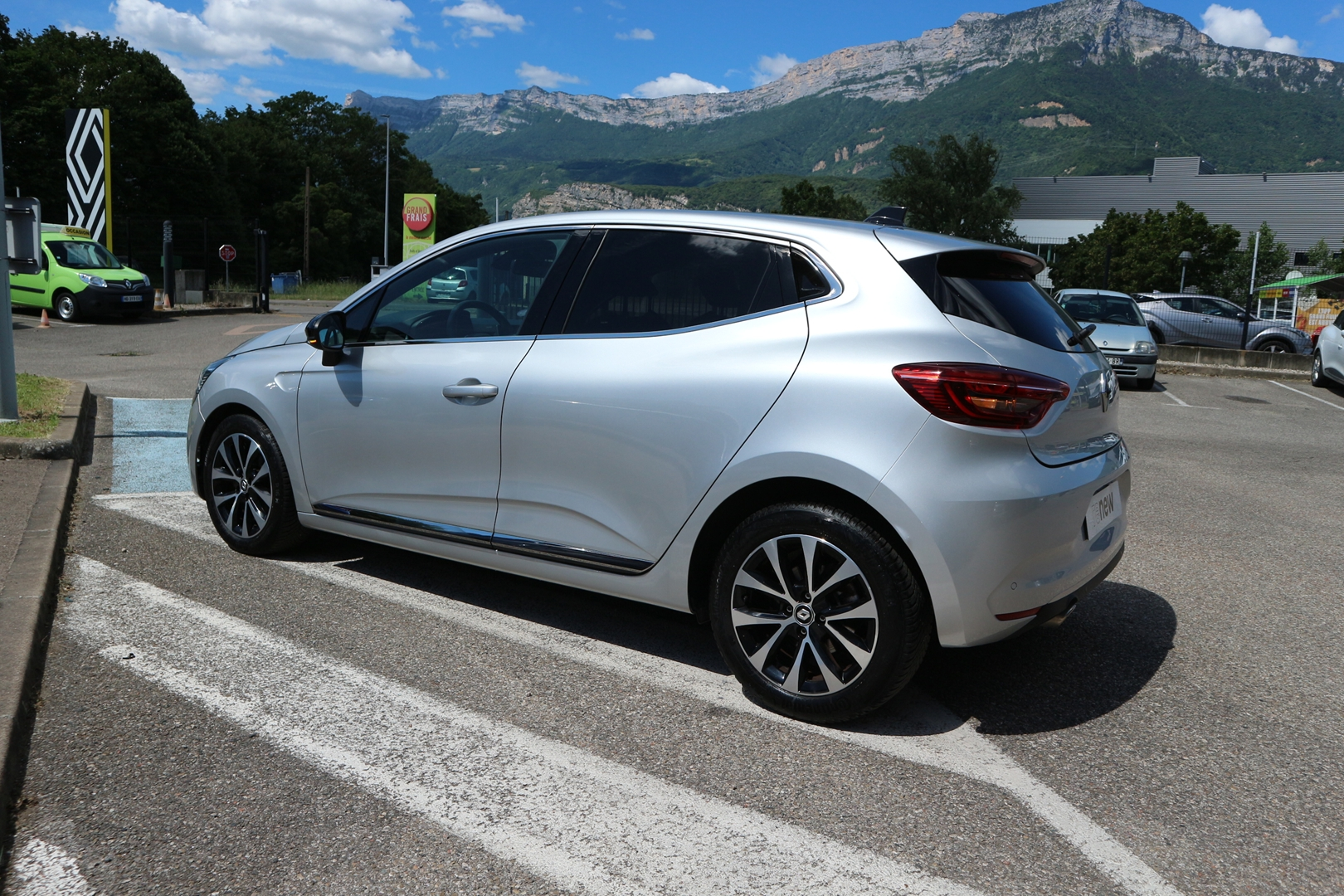 RENAULT CLIO V<br>1.0 TCE 90CH TECHNO – Image 3
