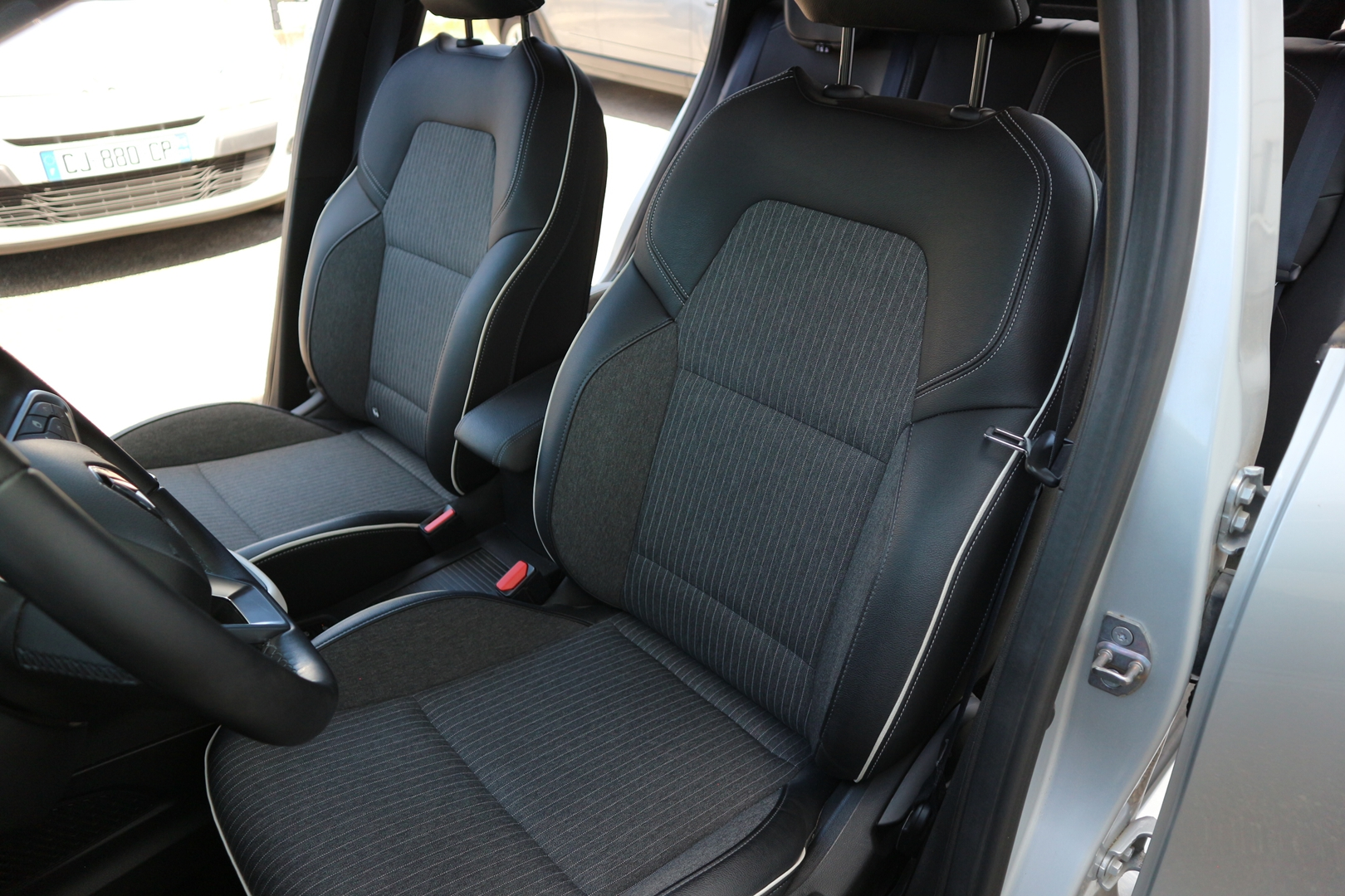 RENAULT CLIO V<br>1.0 TCE 90CH TECHNO – Image 6