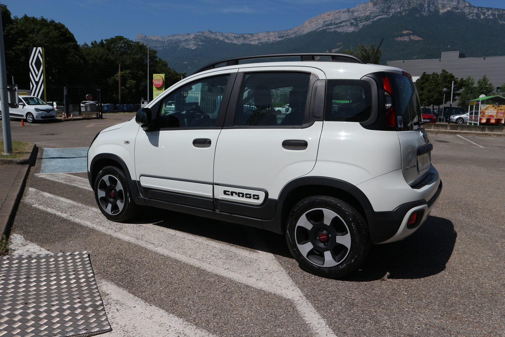 FIAT PANDA<br>1.0 70CH BSG S&S TRUSSARDI EURO6D – Image 3
