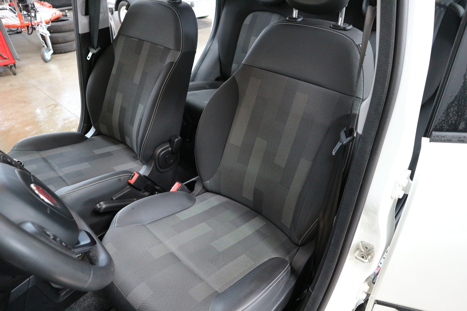 FIAT PANDA<br>1.0 70CH BSG S&S TRUSSARDI EURO6D – Image 6
