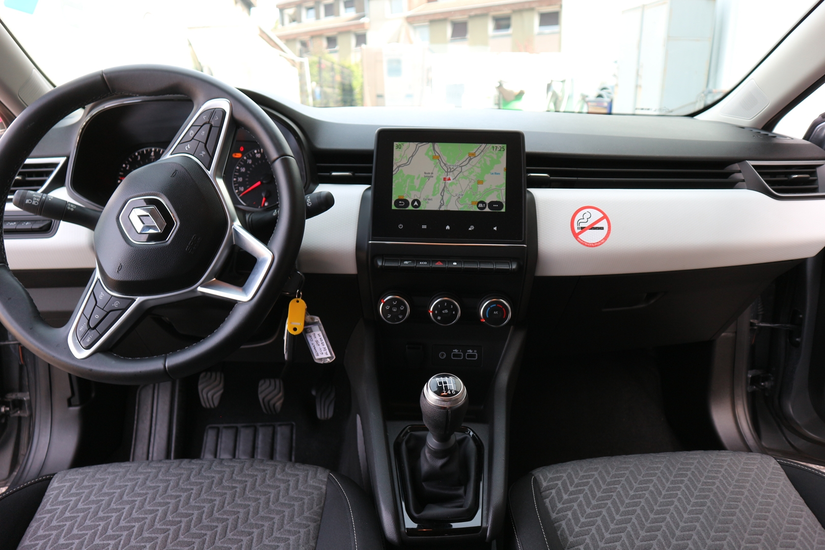 RENAULT CLIO V<br>1.0 TCE 90CH EVOLUTION - 24 – Image 5