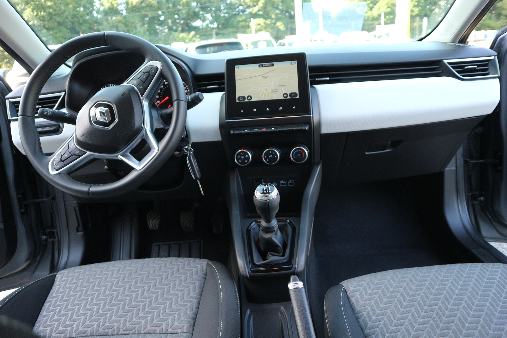 RENAULT CLIO V<br>1.0 TCE 90CH EVOLUTION - 24 – Image 5