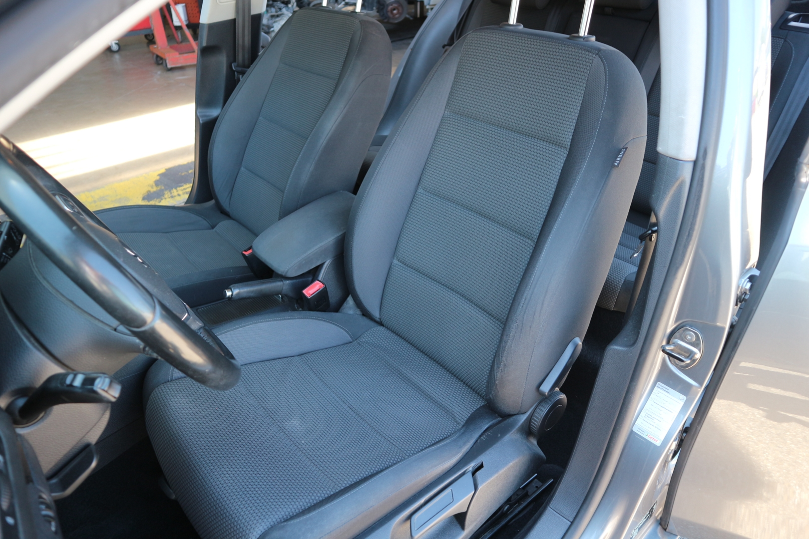 VOLKSWAGEN GOLF VI<br>1.4 TSI 122CH CONFORTLINE 5P – Image 6