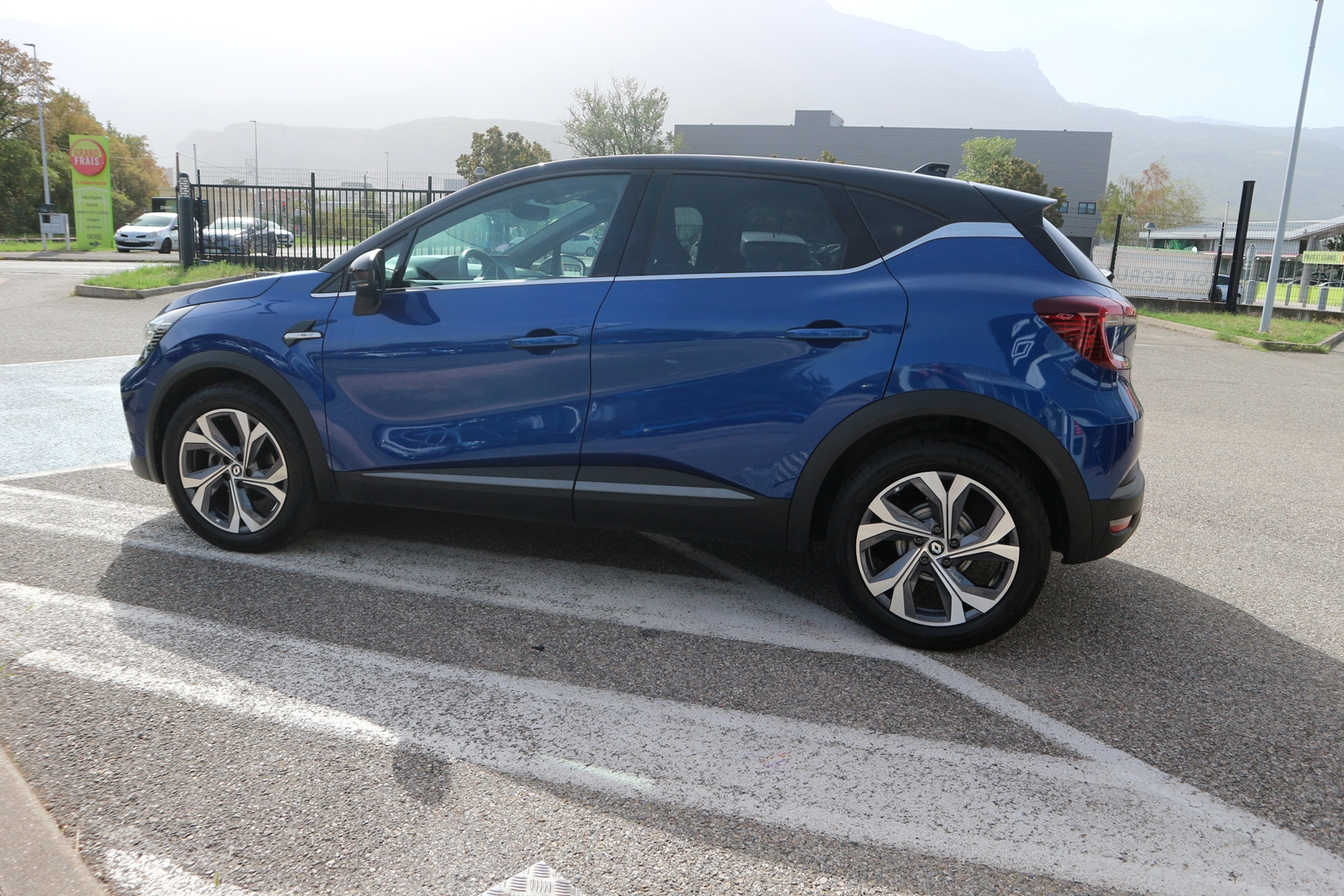 RENAULT CAPTUR II<br>1.3 TCE 140CH FAP RS LINE -21 – Image 4