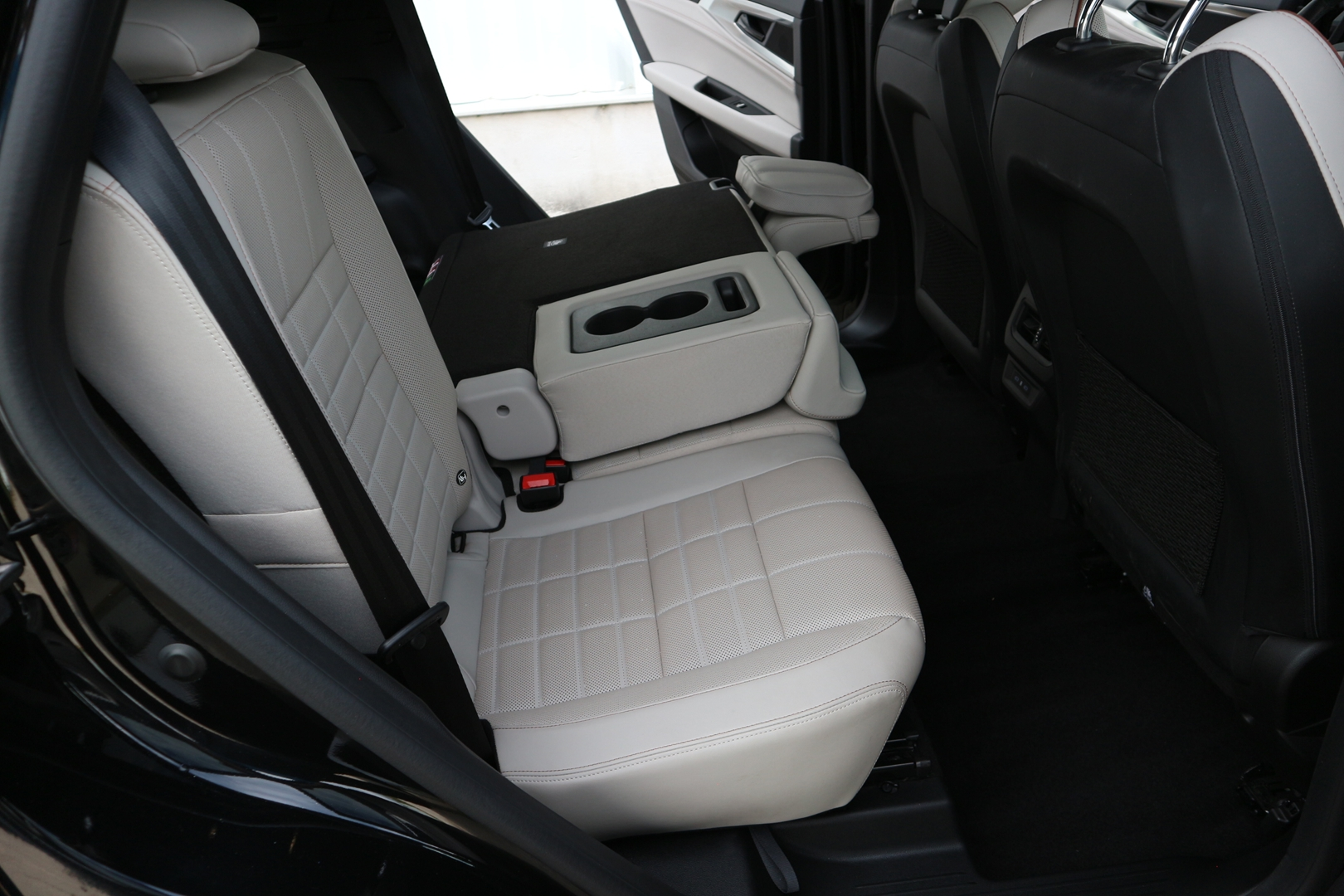 RENAULT ESPACE VI<br>1.2 E-TECH FULL HYBRID 200CH ICONIC 7 PLACES - 24 – Image 11